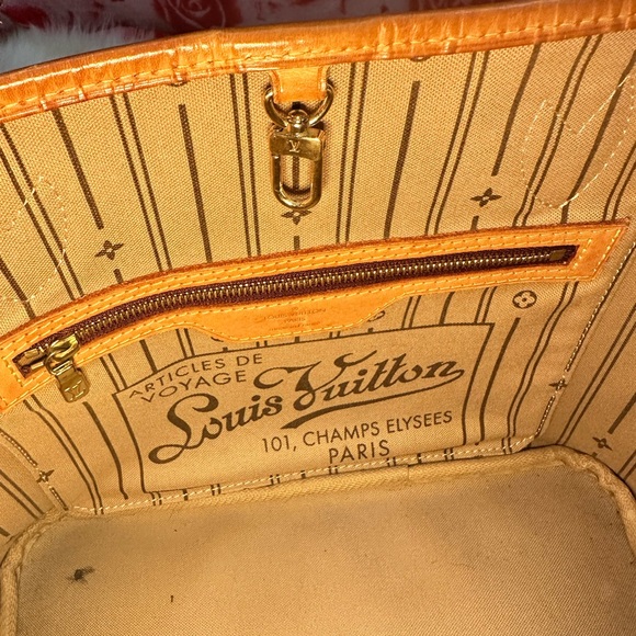 Louis Vuitton neverful pm size monogram - Picture 10 of 13